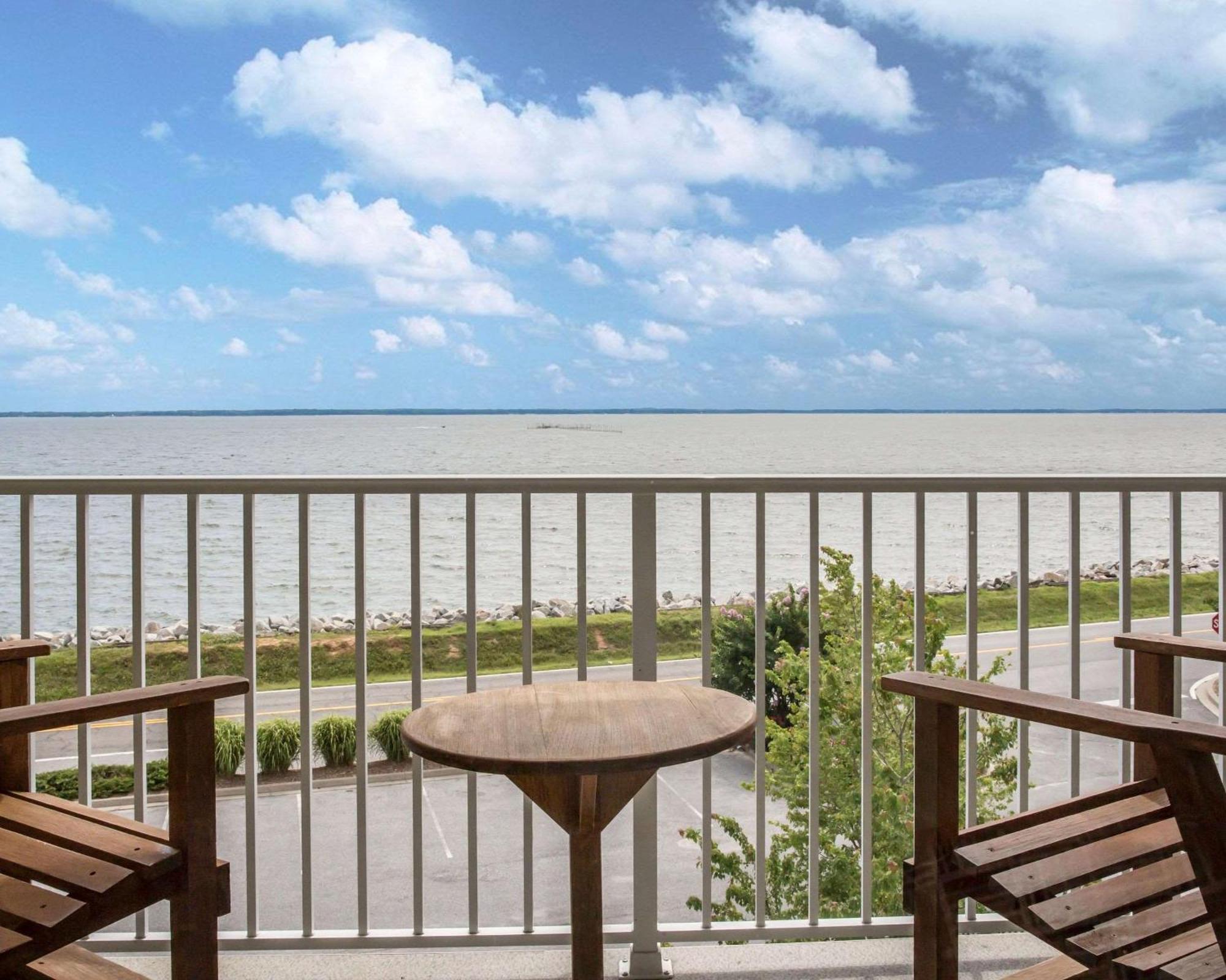 Island Inn & Suites, Ascend Hotel Collection Piney Point Εξωτερικό φωτογραφία