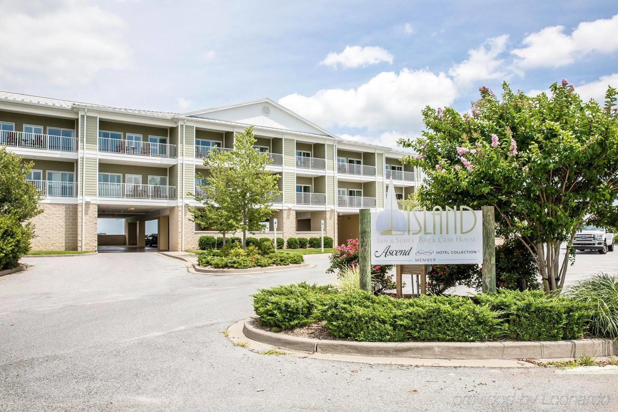 Island Inn & Suites, Ascend Hotel Collection Piney Point Εξωτερικό φωτογραφία