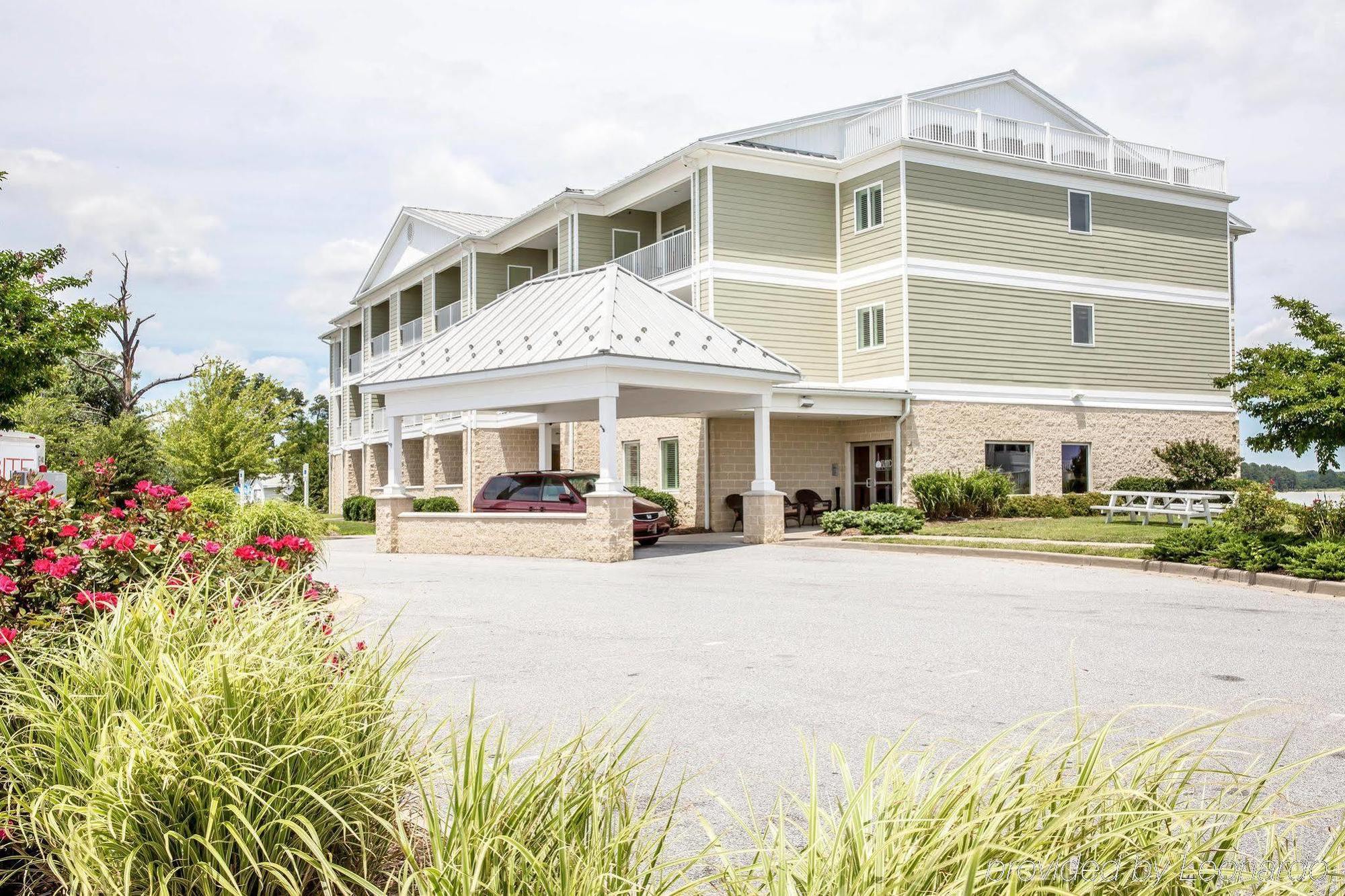 Island Inn & Suites, Ascend Hotel Collection Piney Point Εξωτερικό φωτογραφία